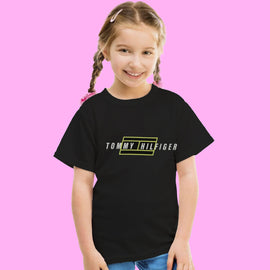 Blusa de niña, marca Tommy Hilfiger, con diseño. - El Pueblito