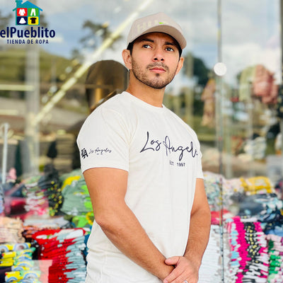 Playera de Hombre con diseño, hecha de algodón.