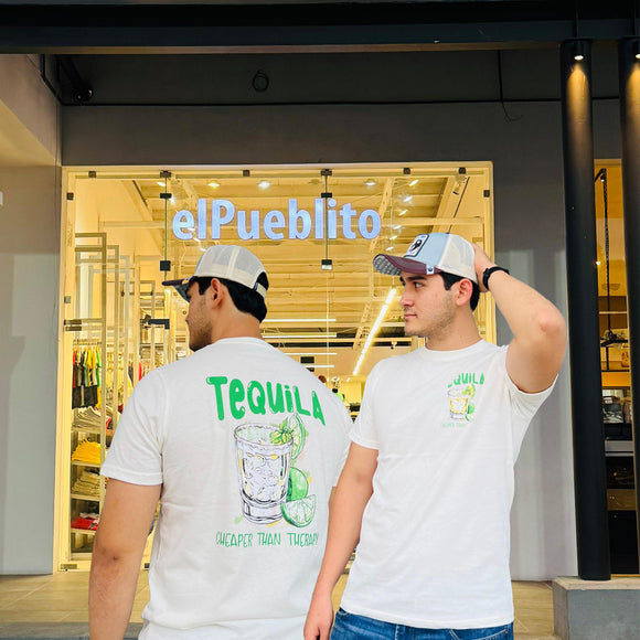 Playera de Hombre con diseño, hecha de algodón.