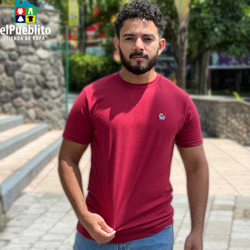 Playera "Penguin" de hombre con el logo bordado.