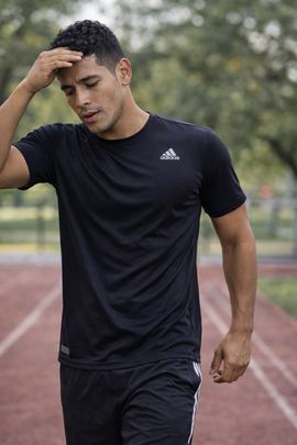 Playera deportiva de Hombre, marca: Adidas.