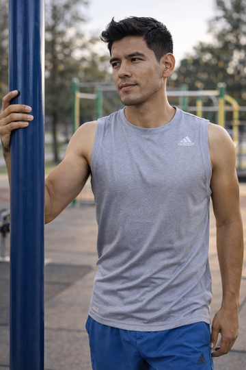 Camiseta Adidas deportiva de Hombre.
