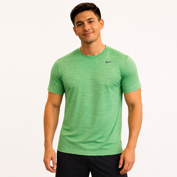 Playera deportiva de Hombre, marca: Nike.