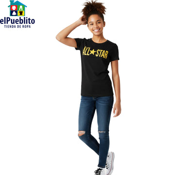 Blusa de niña, marca Converse, con diseño.