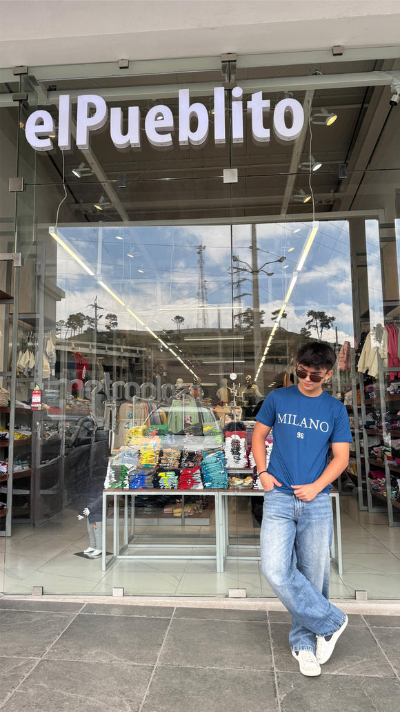 Playera "Guess" de hombre con diseño.