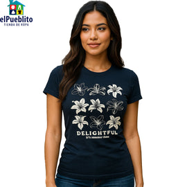 Blusa de Mujer, marca Guess. Con diseño y cuello circular.