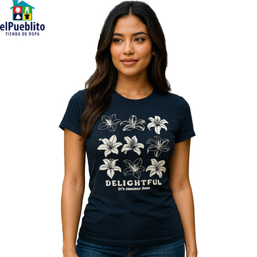 Blusa de Mujer, marca Guess. Con diseño y cuello circular.